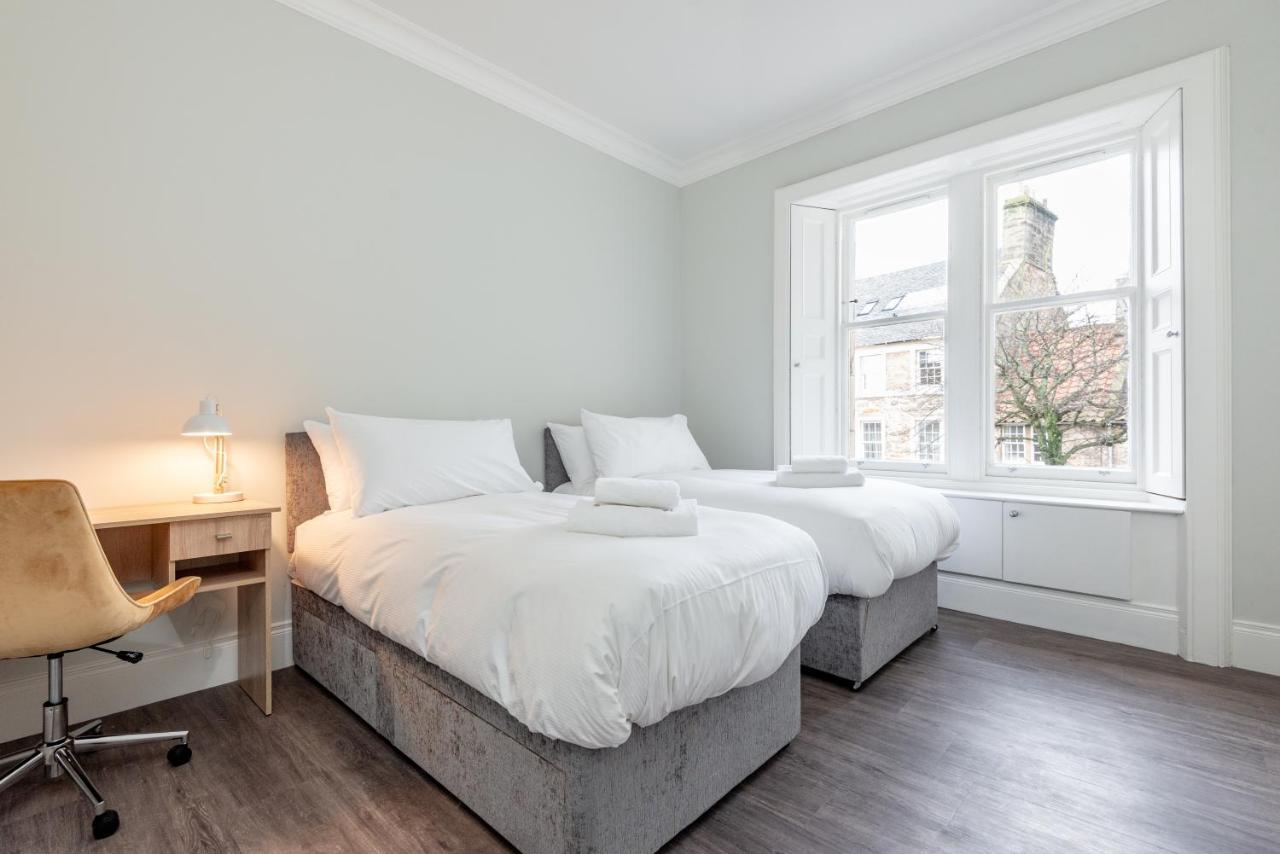 South Street Luxury Apartment * Central * Sleeps 4 St Andrews Kültér fotó